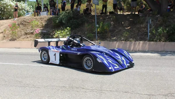 Slalom Guspini Arbus nazionale sulla SS126 tra i birilli della gara in Sardegna.